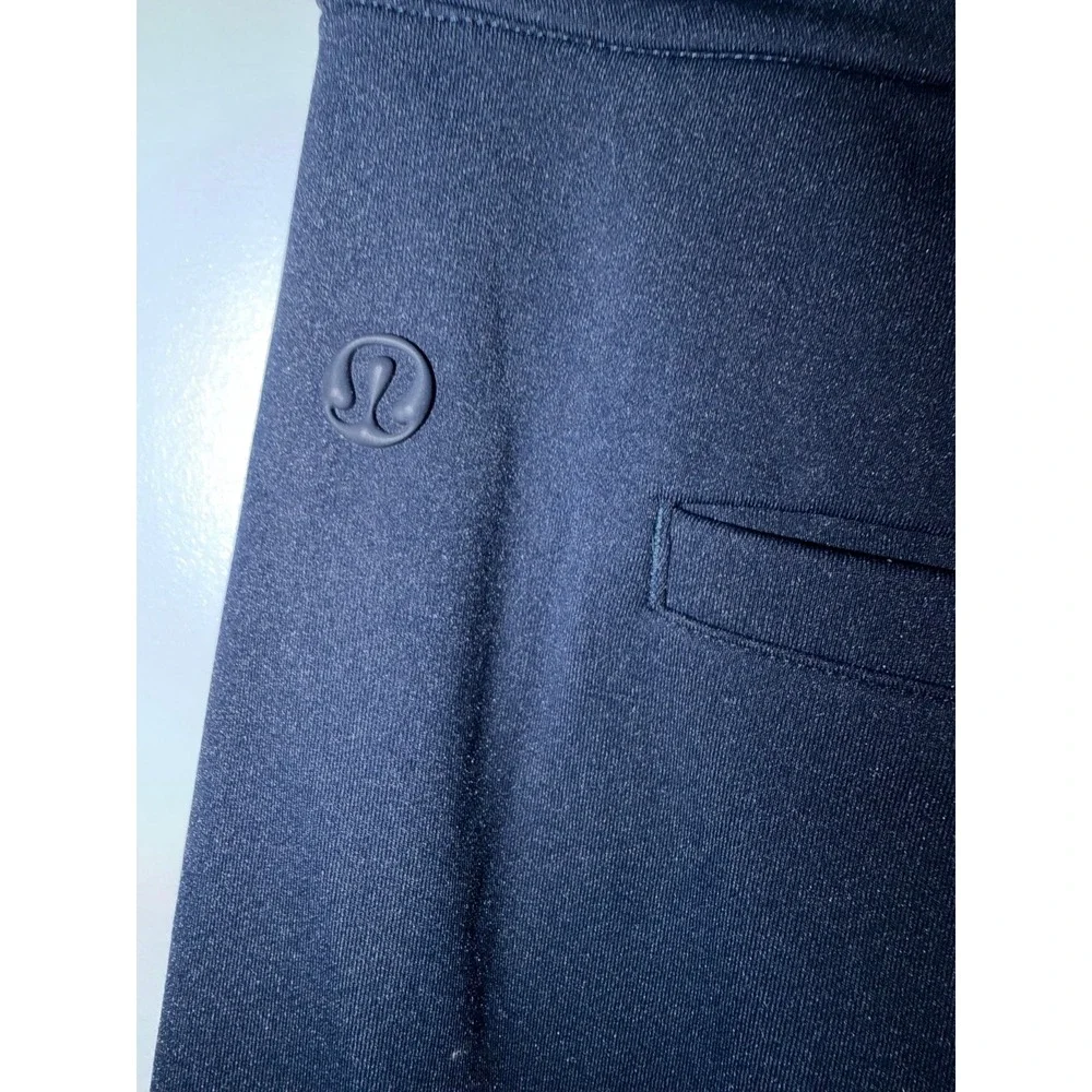 Lululemon Tapered Leg Mid Rise Pant 7/8 Length Luxtreme women's medium navy - Picture 4 of 7